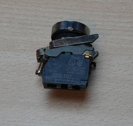 Telemecanique button green start button with ZBE-101 NO contact element