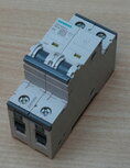 Siemens 5SY42047 installatieautomaat C 4A 2P