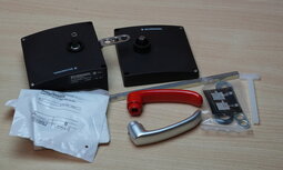 Schmersal-AZ-AZM-200-B30-RTAG1P1-SZ-deurkruk-actuator-101213362