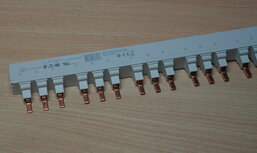 Eaton-171139-xPole-Kamrail