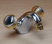 Feliu pays 9228 / CCO Elegance basin mixer with chrome / gold drain