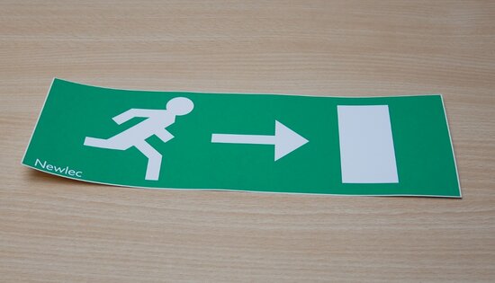 Newlec 180166 sticker pictogram noodverlichting pijl rechts