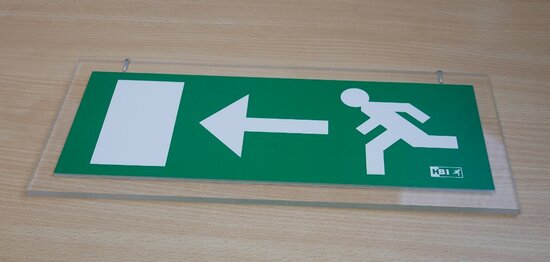 HBI 300PYZ Emergency lighting pictogram Plexiglas plate arrow right/left double sided