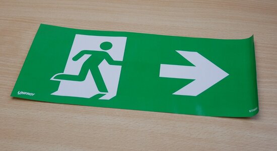 Linergy STIS02 sticker icon emergency lighting right arrow