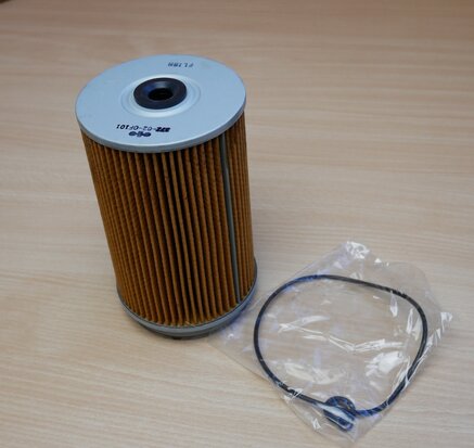 Komatsu 37Z-02-0F101 oil filter 37Z020F101