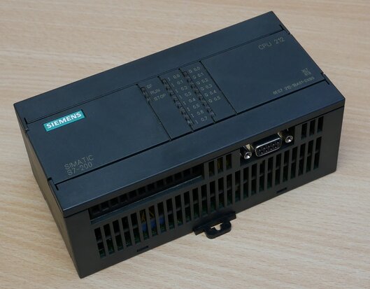 Siemens 6ES7-212-1BA01-0XB0 SIMATIC S7-200 CPU 212