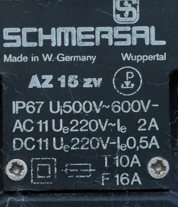 Schmersal AZ 15ZV safety interlock switch