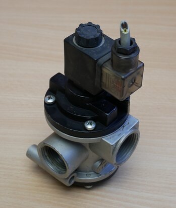 Univer AF-2546 solenoid valve