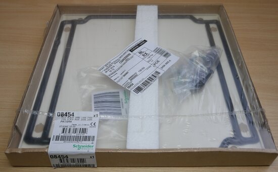 Schneider Electric 08454 Vol Dak ip55 (bxd) 400x400mm