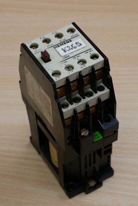 Siemens 3TB40 17-0B contactor 24V DC 2NO + 2NC