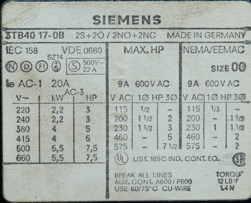 Siemens 3TB40 17-0B magneetschakelaar 24V DC 2NO+2NC