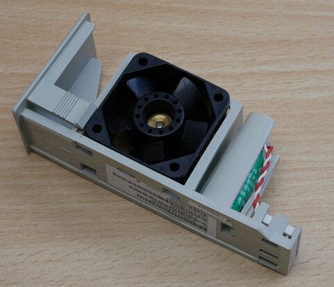 Siemens 6FC5247-0AA06-0AA0 Battery insertion unit with battery and fan
