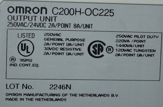 Omron C200H-OC225 output unit
