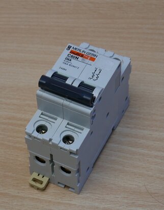 Merlin Gerin multi 9 C60N D6A Circuit breaker 2P 24584