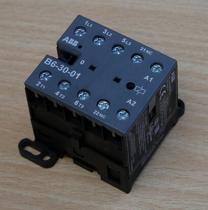 ABB B6-30-01-01 Mini contactor 24V 40-450Hz