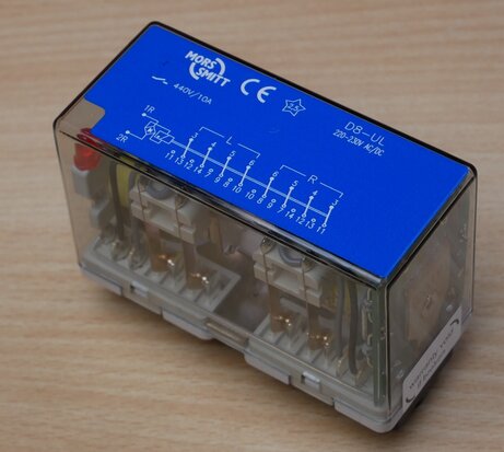 MORS SMITT D8-UL Plug-in relay with 8 changeover contacts 220 - 230 V AC/DC