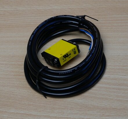 Banner SM312W Photoelectric Sensor