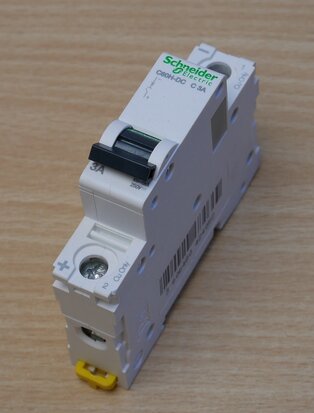 Schneider Electric C60H-DC C 3A circuit breaker