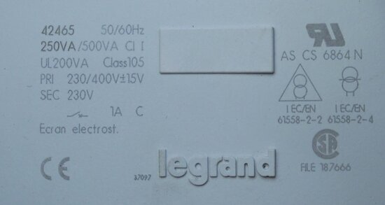 Legrand 42465 transformer 250VA, Pri: 230 / 400V, sec: 230V