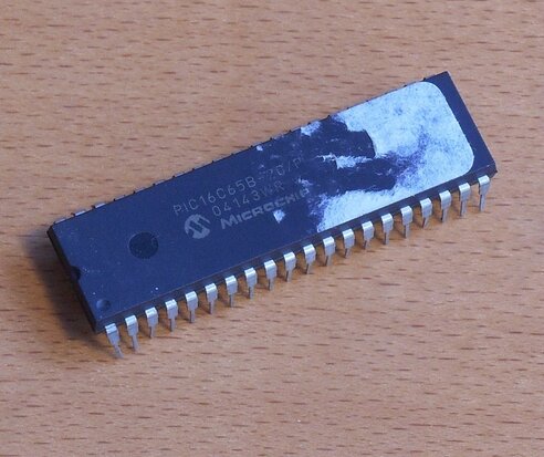 microchip PIC16C65B-20/P