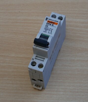 Merlin Gerin DPN N C2 Circuit Breaker 1P+N 10A 19261