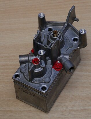 Vaillant 050166 servo pressure regulator VC 110-242 E S,L,H, 05-0166
