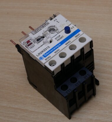 Telemecanique LR2K0312 Motor protection relay 3.7-5.5 A 1NO+1NC