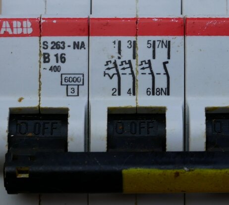 ABB S263-NA B16 Installatieautomaat 3P+N