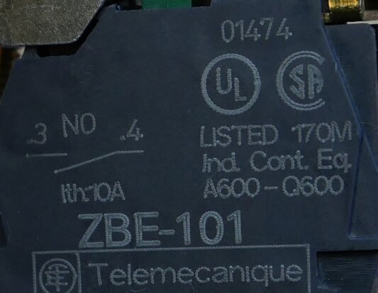 Telemecanique schakelaar 2 standen met 1x ZBE-101 (NO) contact element