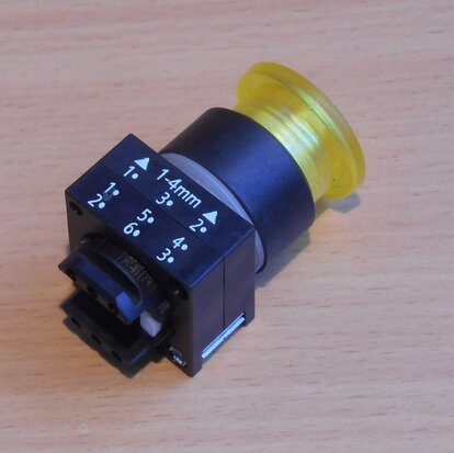 Siemens 3SB3001-1DA31 push button front element mushroom yellow 30mm