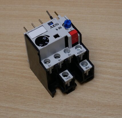 AEG b05 thermal relay setting range 1.7 - 2.4A, 1NC, 210074