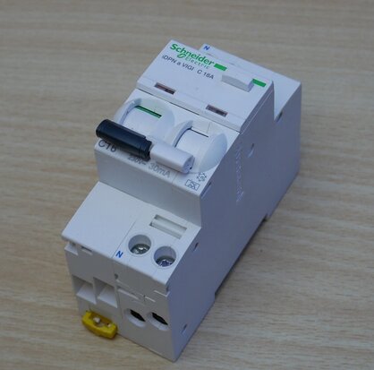 Schneider Electric A9D35616 RCD 1P+N C16 30mA (new)