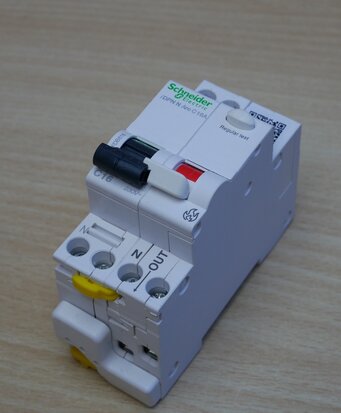 Schneider Electric A9FDB616 Installatieautomaat 1P+N-16A C 6000A 