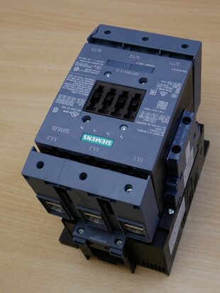 Siemens 3RT1054-1AP36 contactor ac/DC 64KW 115a ac3, 220 - 240 V (damaged)