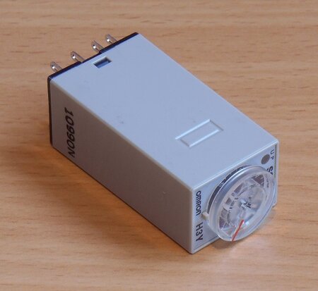 Omron H3Y-2 24DC 10S timer time relay