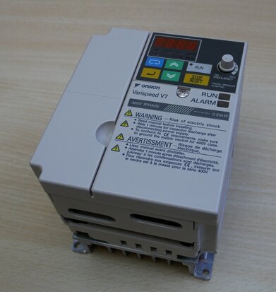 Omron CIMR-V7AZ40P4 Drive Speed Controller