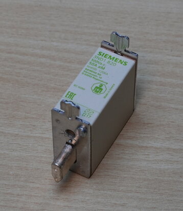 Siemens 3ND1820 Smeltpatroon mes NH000 50A