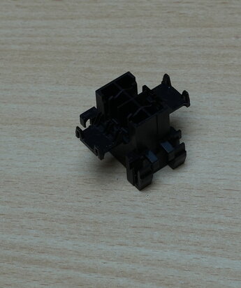 TE-Connectivity-AMP-929505-3-Connector-8P