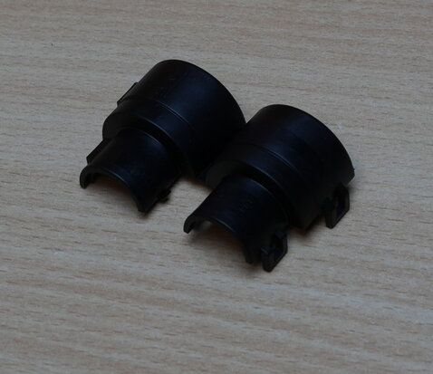 TE-Connectivity-AMP-100836-1-Automotive-Connector-Adapter-180Gr