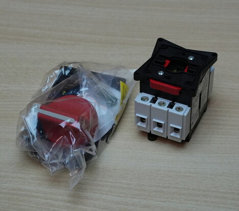 Schneider-Electric-VCF01-Ecostruxure-Lastscheider-IP65-3p-20A-044892
