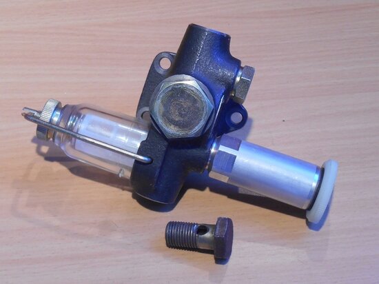 Bcd piston pump 50033176