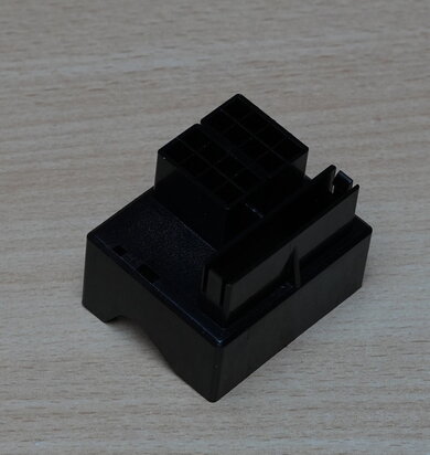 TE-Connectivity-AMP-1670687-1-Automotive-Connector-16P