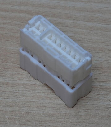 Nissan PK411-16017 00 connector 16P vrouwelijk, cet1651m