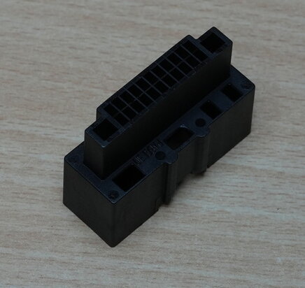 Ford 24P connector mannelijk