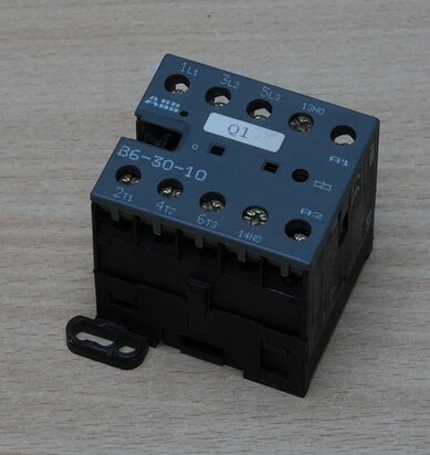 ABB-B6-30-10-magneetschakelaar-3P-1NO-220V