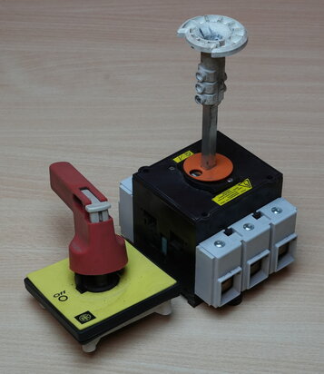 Telemecanique-V5-schakelaar-3P-125A