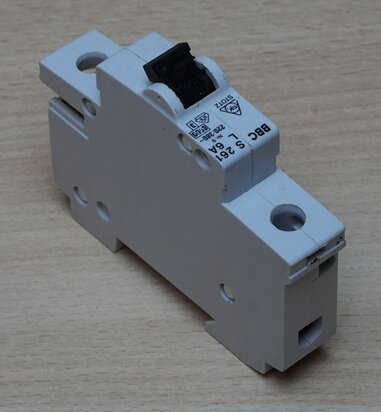 BBC S261 L installatieautomaat 6A