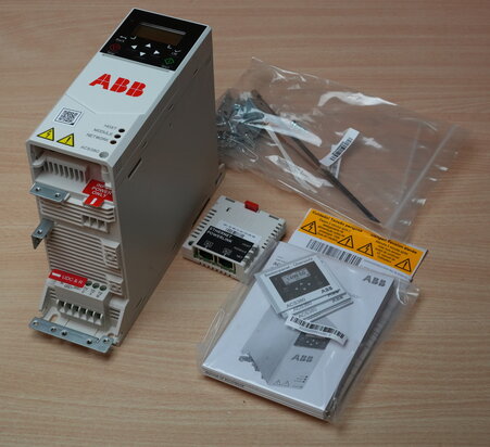 ABB 3AUA0000179989 Frequenzumrichter ACS380-042C-03A3-4+K470, 0,75 kW, 400480 V AC