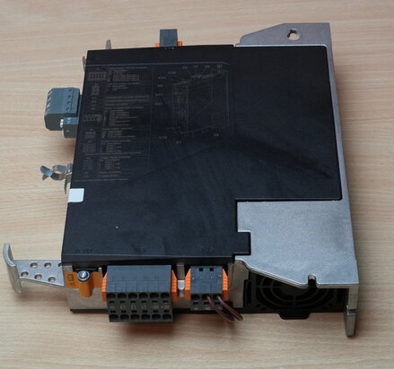 B & R Automation 8EI8X8HWS10.0700-1 Servoantrieb f&uuml;r 3-Phasen-Wechselstrom, 200400 V