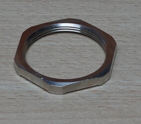 Hummel-1167400050-GM-EMC-moer-M40-messing